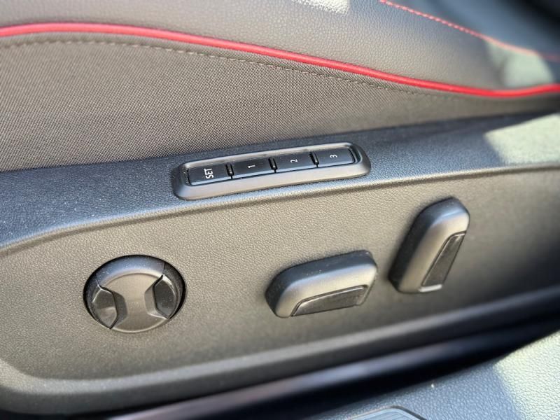 Volkswagen Golf VIII GTI Clubsport - Samsaru's Car Outlet