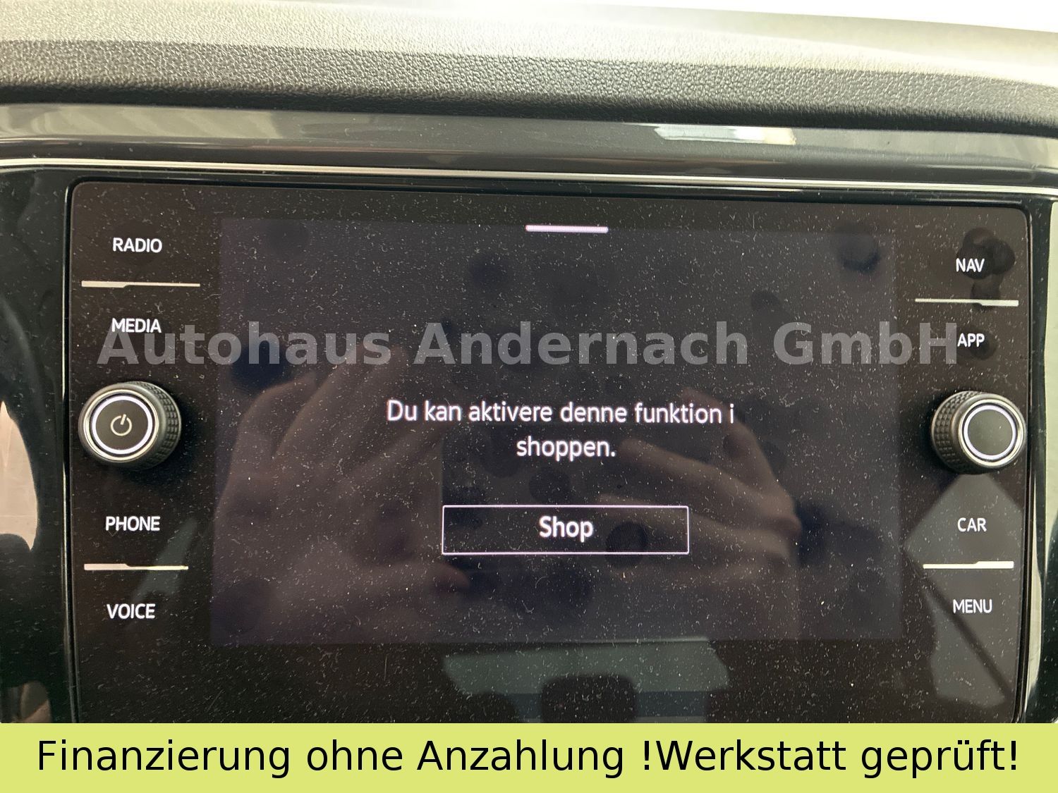 Volkswagen T-Roc Sport - Samsaru's Car Outlet
