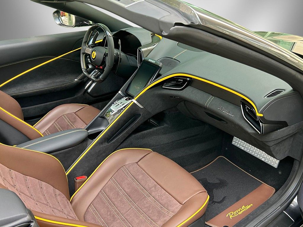 Ferrari Roma Spider - Samsaru's Car Outlet