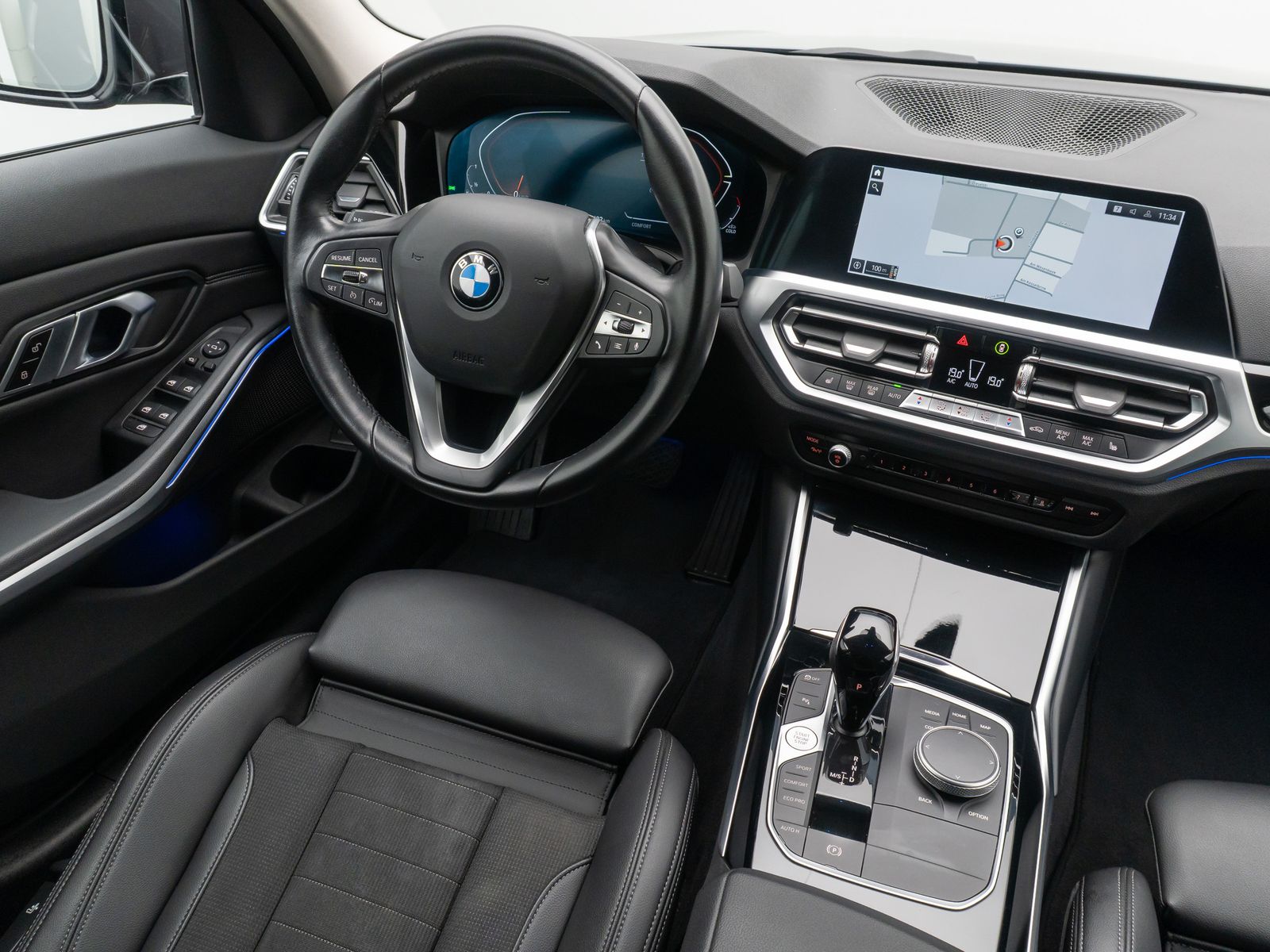 BMW 320d xD Sport Line - Samsaru's Car Outlet
