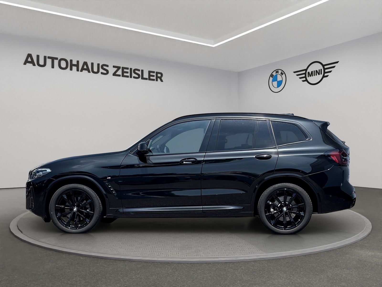 BMW X3 xDrive20i M SPORTPAKET - Samsaru's Car Outlet