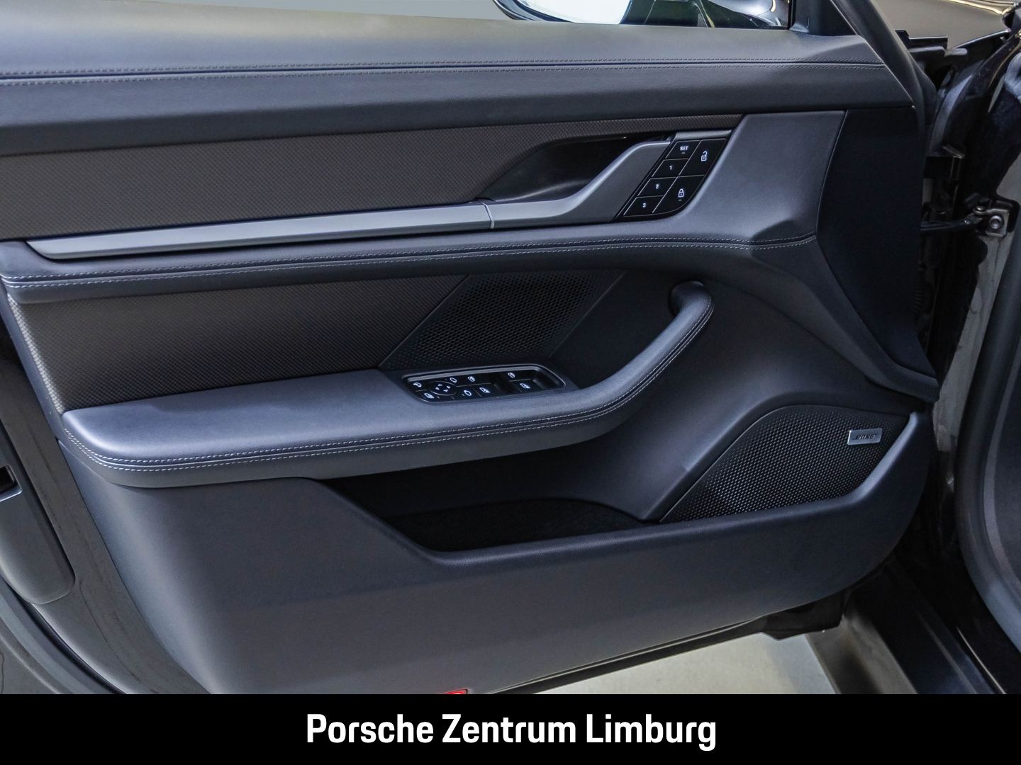 Porsche Taycan Turbo S Panorama Performancebatterie+ LED