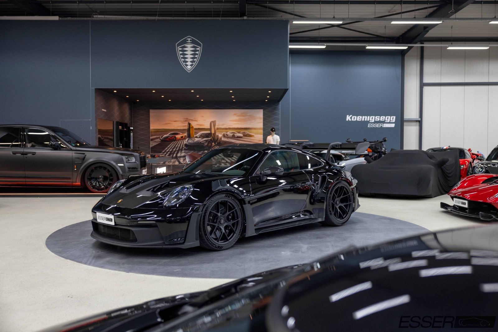 Porsche 992 GT3 RS - Samsaru's Car Outlet