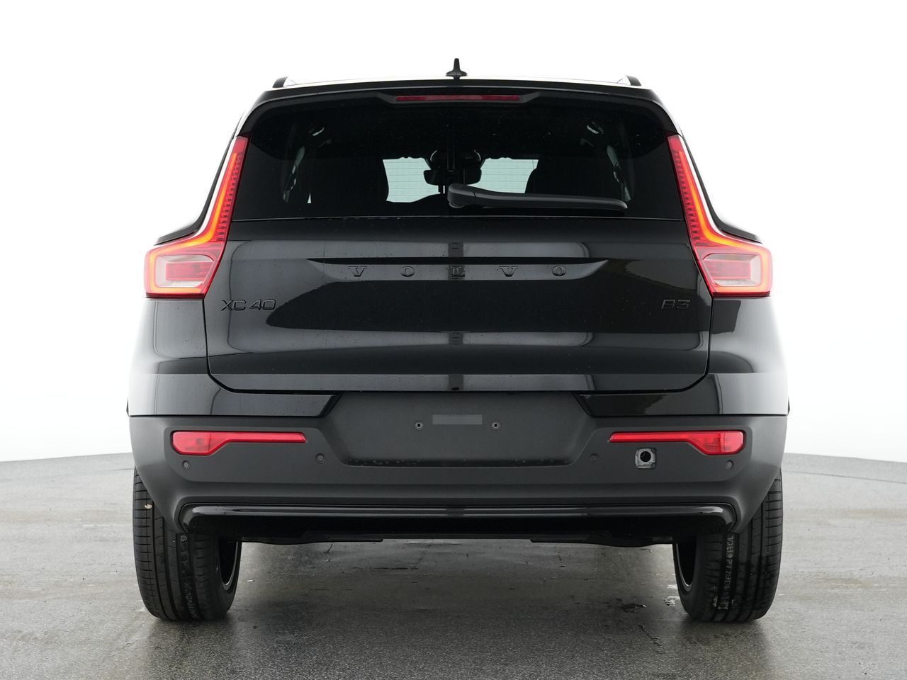 Volvo XC40 B3 Plus Black Edition 2WD !!360°+PANO+ACC!!