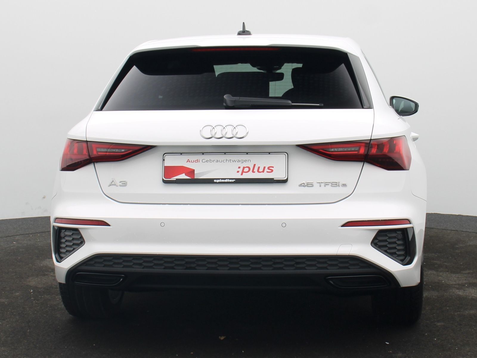 Audi A3 Sportback S-Line 45TFSIe S-tronic / Navi, AHK