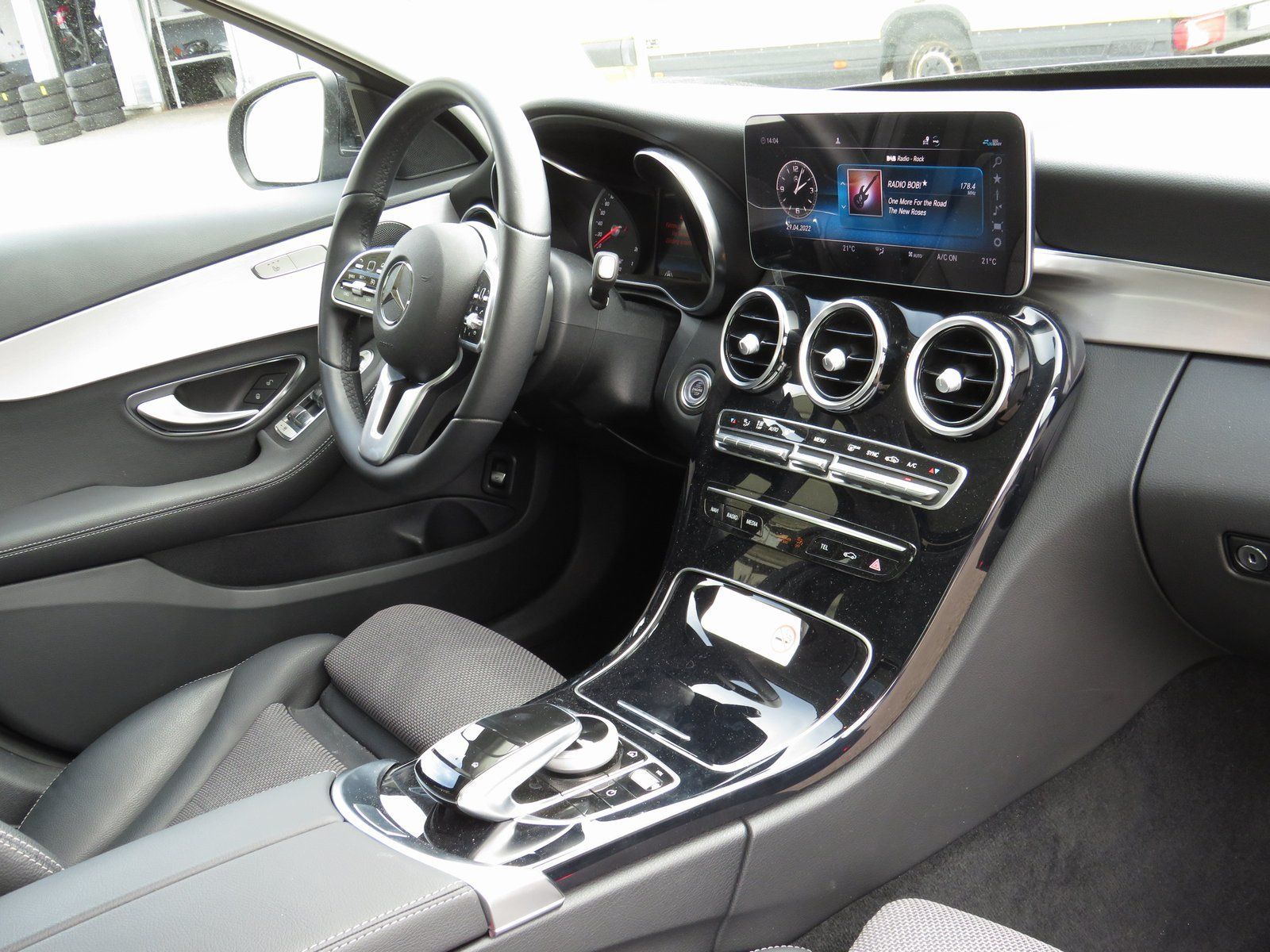 Mercedes-Benz C 200 Avantg. - Samsaru's Car Outlet