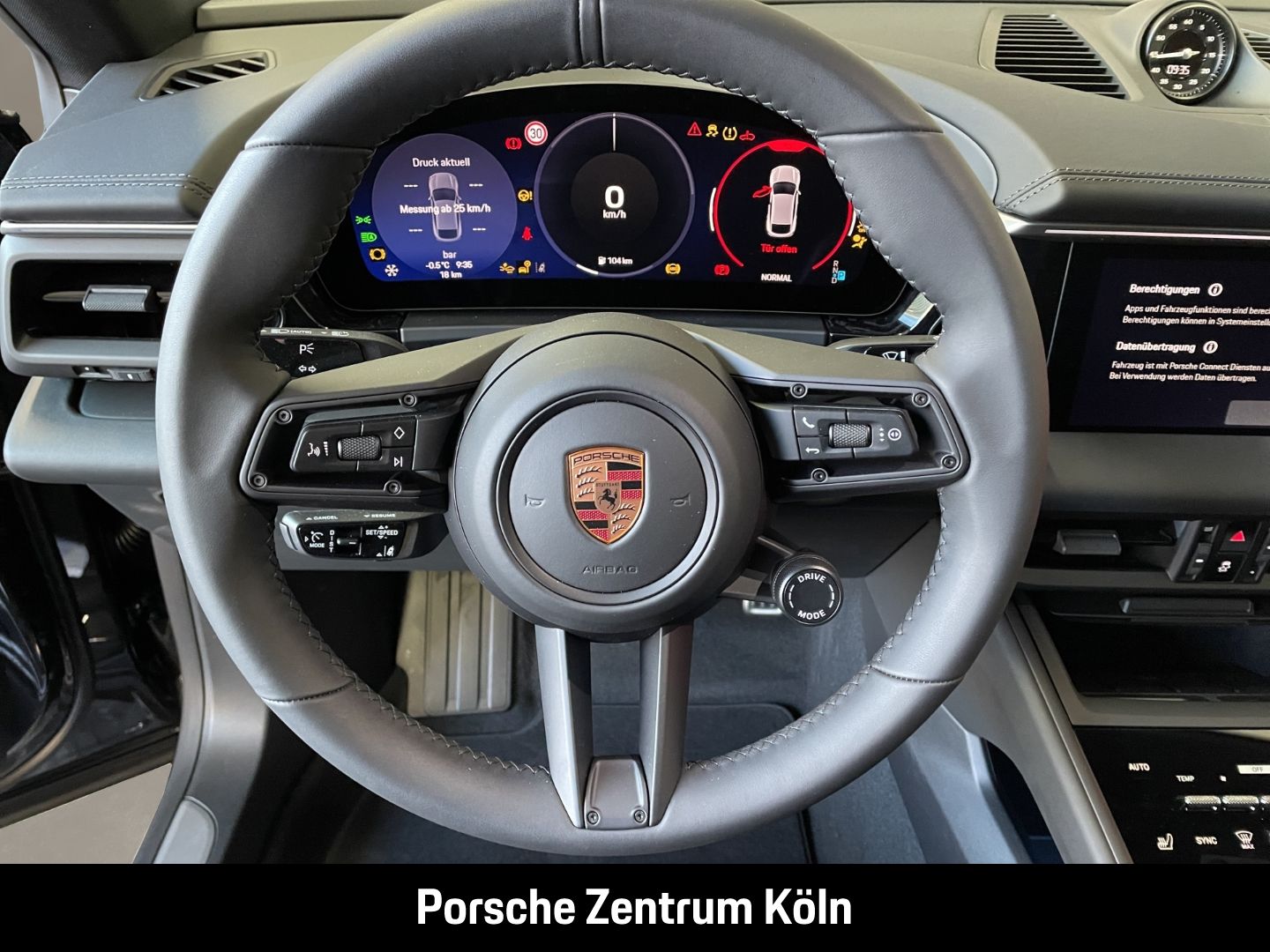 Porsche Macan 4S Electric Surround-View InnoDrive LED-Ma