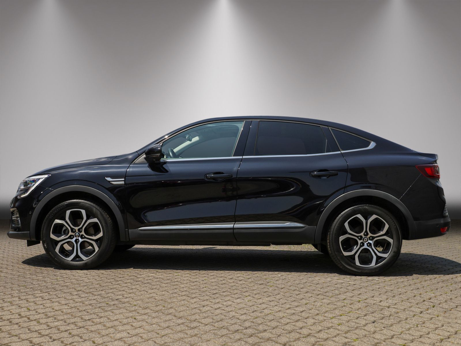 Renault Arkana Techno E-Tech+Full Hybrid 145 - Samsaru's Car Outlet