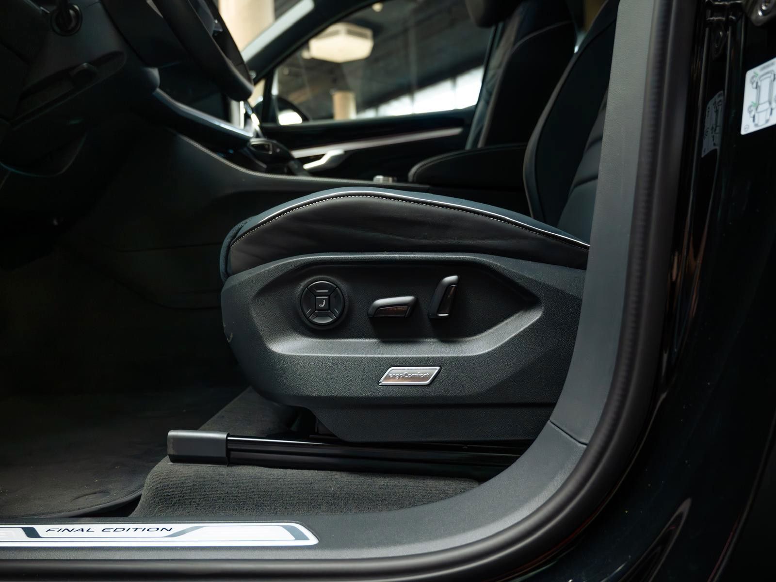 Volkswagen R-LINE FINAL EDITION 4MOTION HUD PANO AHK 360