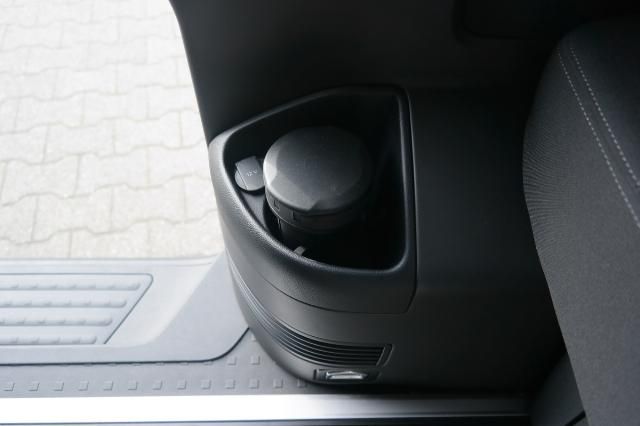 Volkswagen T6 Multivan T6.1 2.0 TDI Multivan Comfortline - Samsaru's Car Outlet
