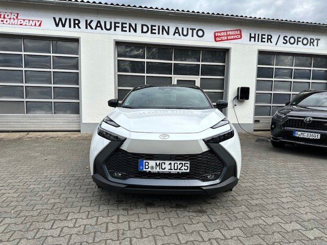 Toyota C-HR 2,0l Hybrid 4x2 Black&White