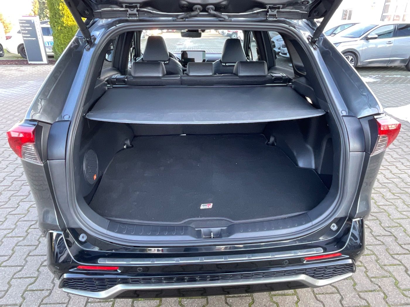 Toyota RAV4 2.5 GR Sport ACC+LED+Navi+Pano+SD+SHZ+360