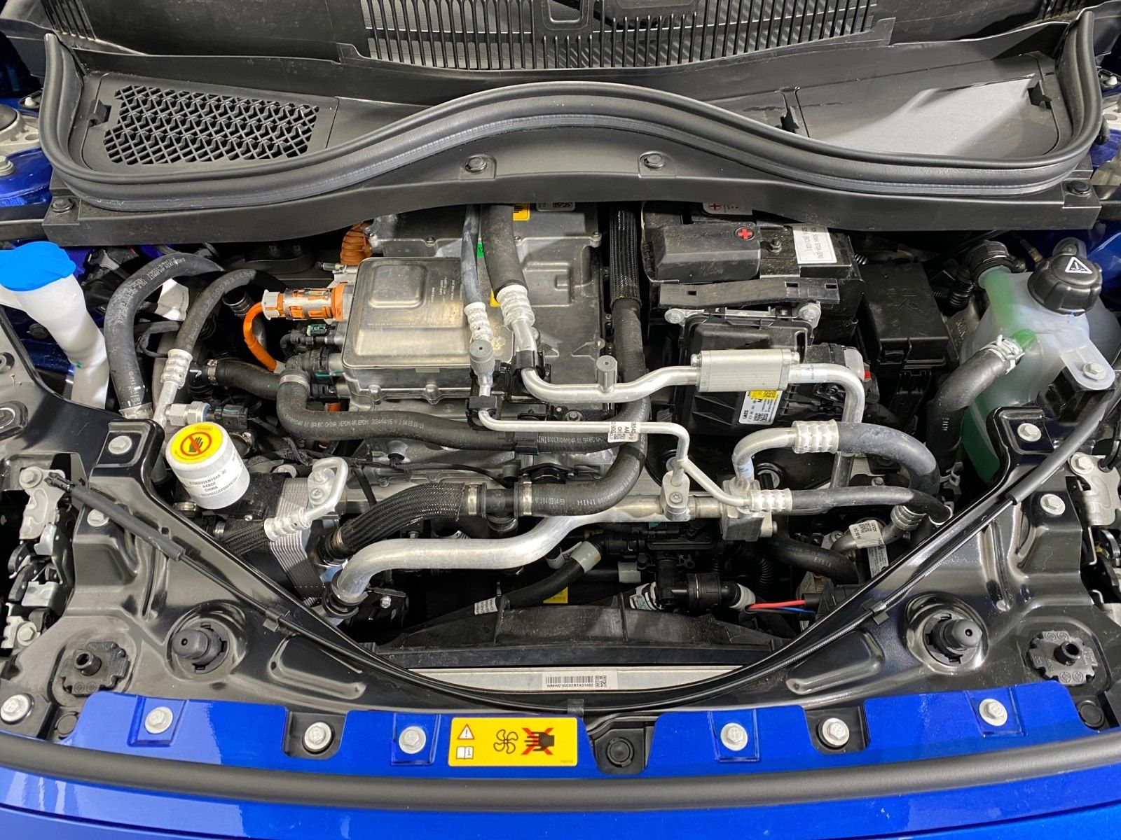 MINI Cooper SE - Samsaru's Car Outlet