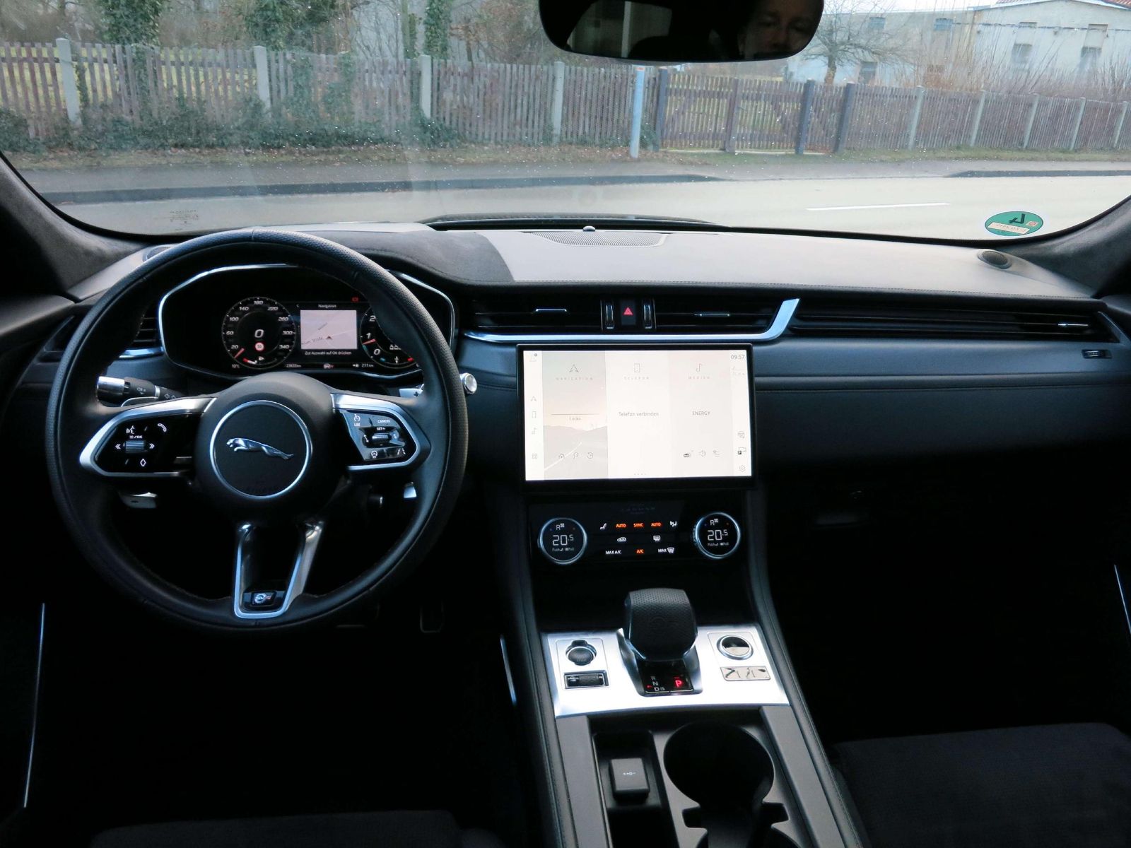 Jaguar F-Pace SVR AWD Subwoofer ACC HEAD-UP KAMERA 21