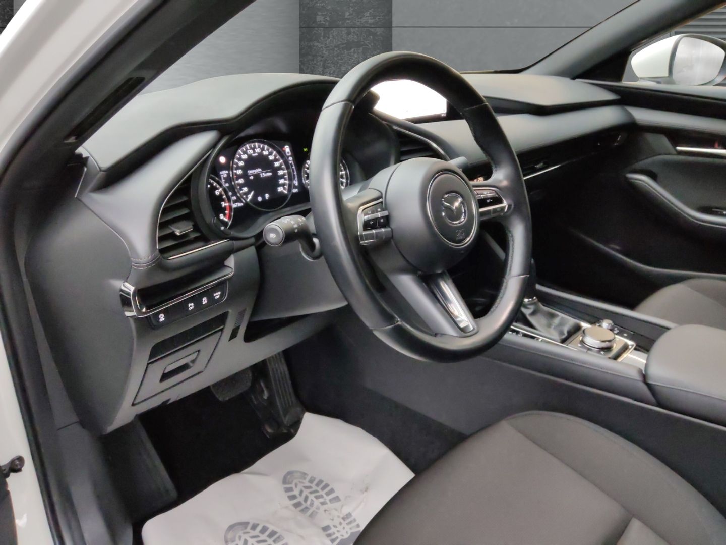Mazda 3 Selection SKYACTIVE HUD Navi LED Blendfreies F