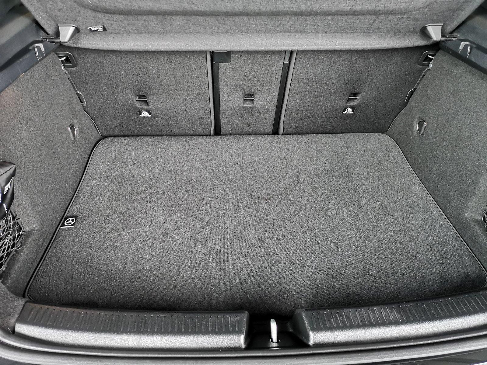Mercedes-Benz A 200 d AMG ADVANCED PLUS - Samsaru's Car Outlet