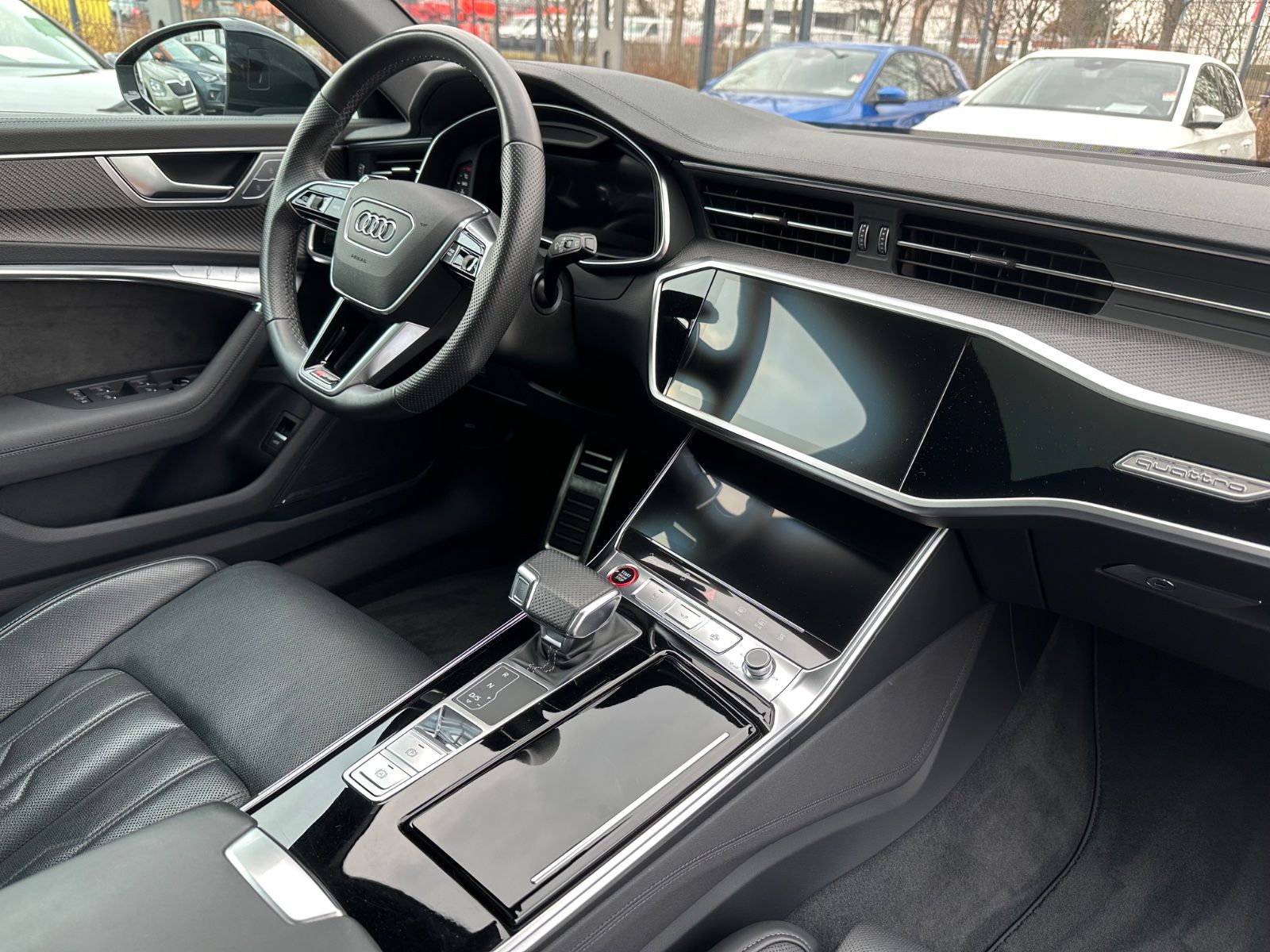 Audi RS6 Avant 4.0 TFSI quattro Panoramadach/22"/HUD