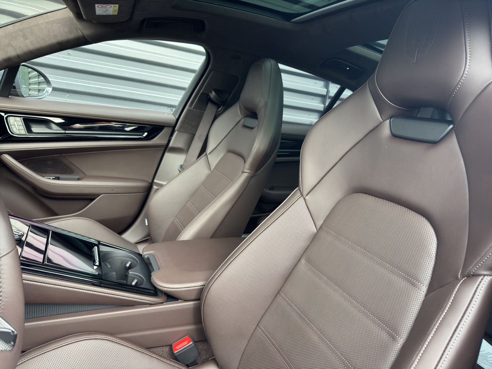 Porsche Panamera 4S E-Hybrid | SportDesign Paket schwarz