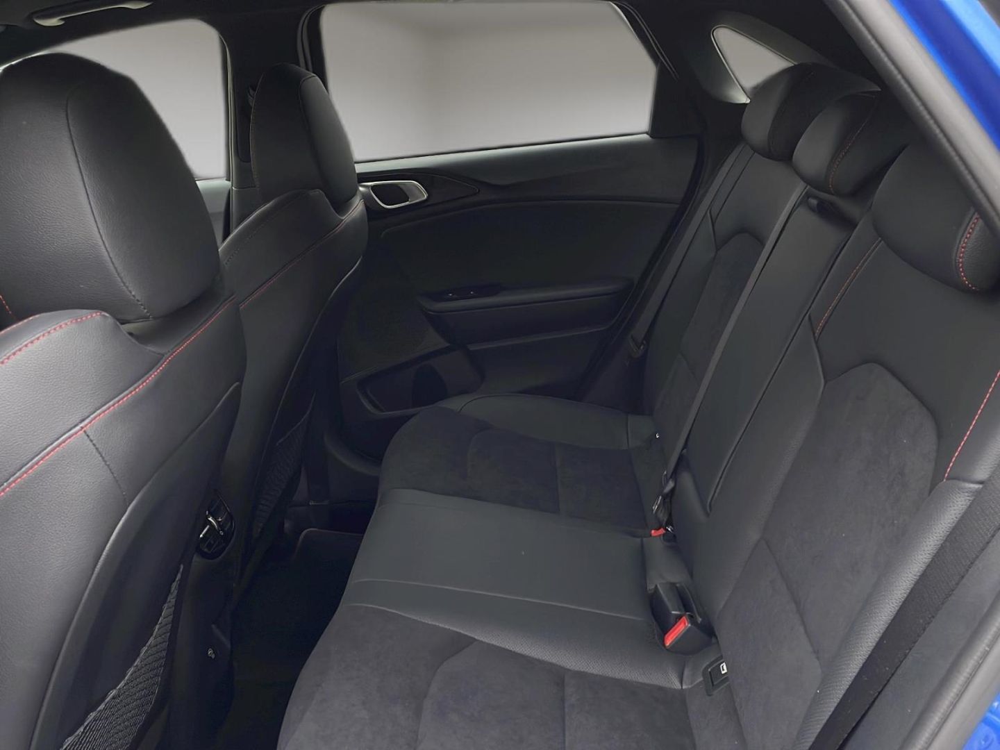 Kia Ceed GT 1.6 T-GDI DCT7 - Samsaru's Car Outlet