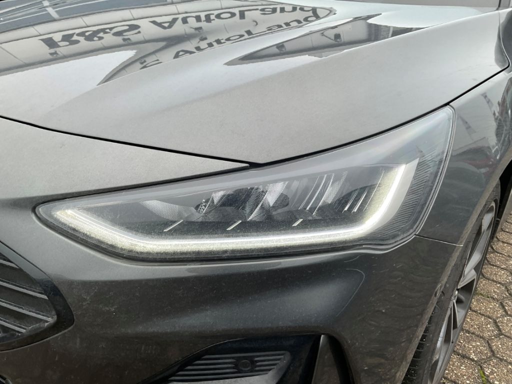 Ford Focus Turnier ST-Line X MHEV+Automatik+Pano+LED