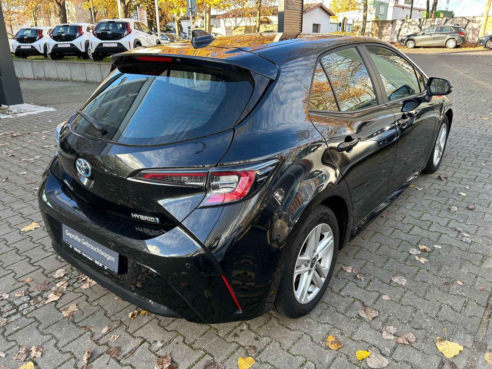 Toyota Corolla 1.8l Hybrid  Business Edition *Einparkse