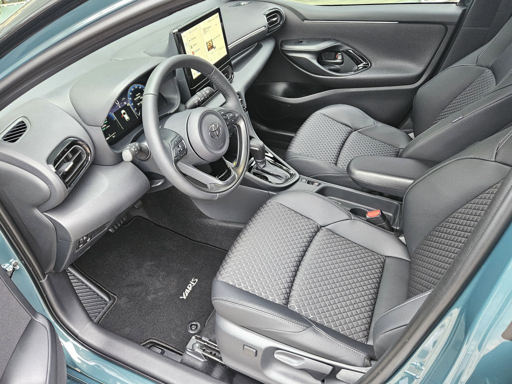 Toyota Yaris Hybrid 130 1.5 VVT-i Style Plus*Style Safe