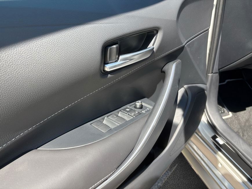 Toyota Corolla 2.0 Hybrid TS Technik-Paket Kamera Navi