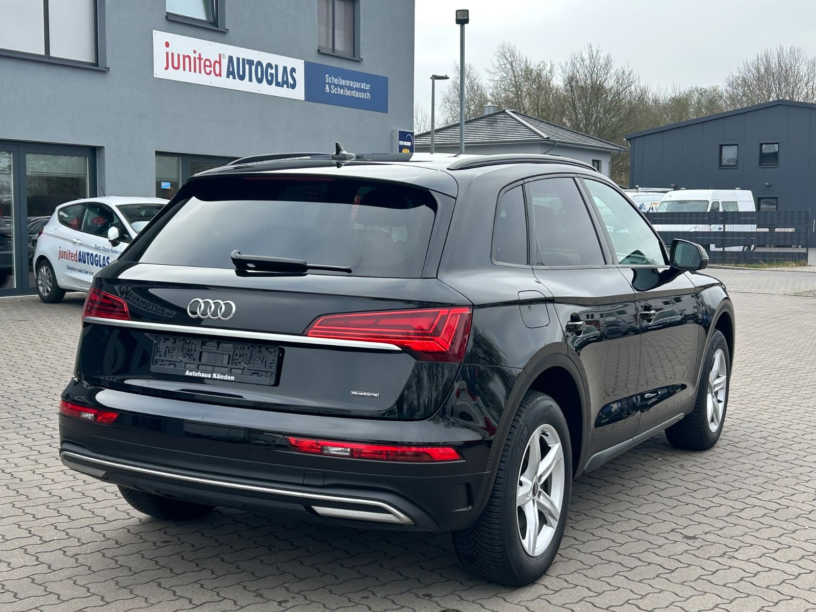 Audi Q5 40 TDI quattro - Samsaru's Car Outlet