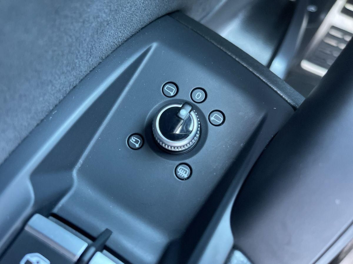 Audi Q5 40 TDI quattro S-Line - Samsaru's Car Outlet