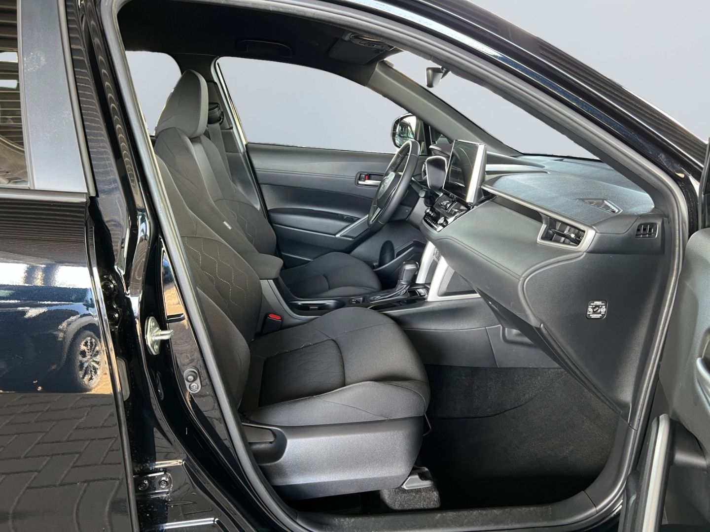 Toyota Corolla Cross Hybrid 2.0 4x4 Team D *LED*CAM*SHZ