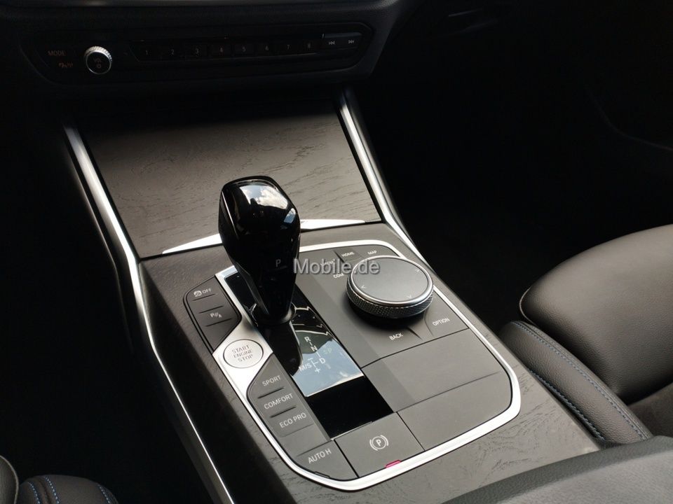 BMW 330d Touring M Sport - Samsaru's Car Outlet