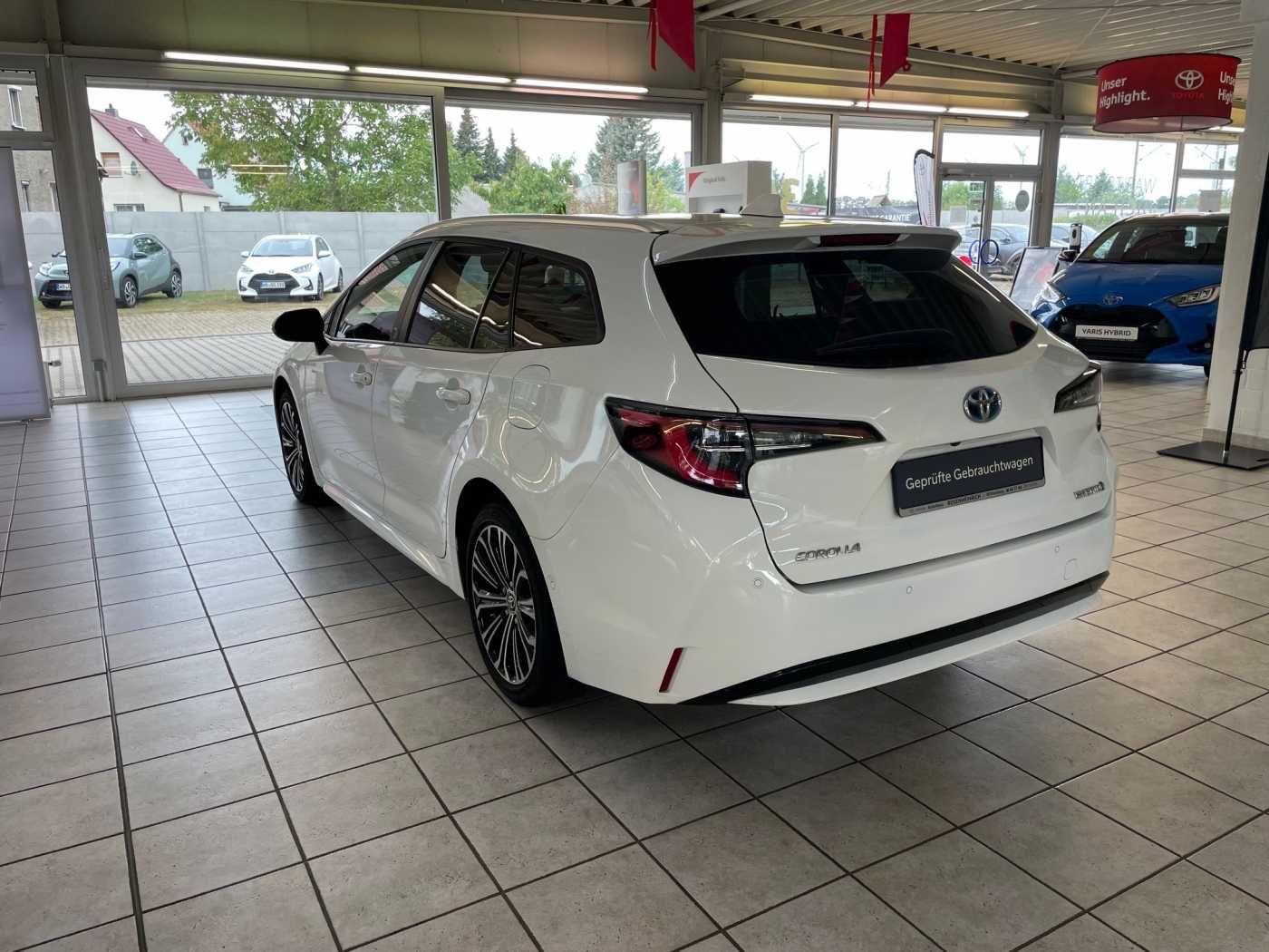 Toyota Corolla Touring Sports Hyb 1.8 - Samsaru's Car Outlet