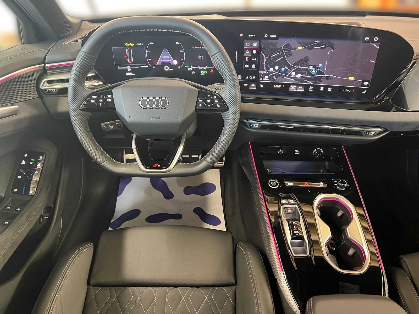 Audi A6 Avant S line Neues Modell *AHK*360° CAM*MATRI