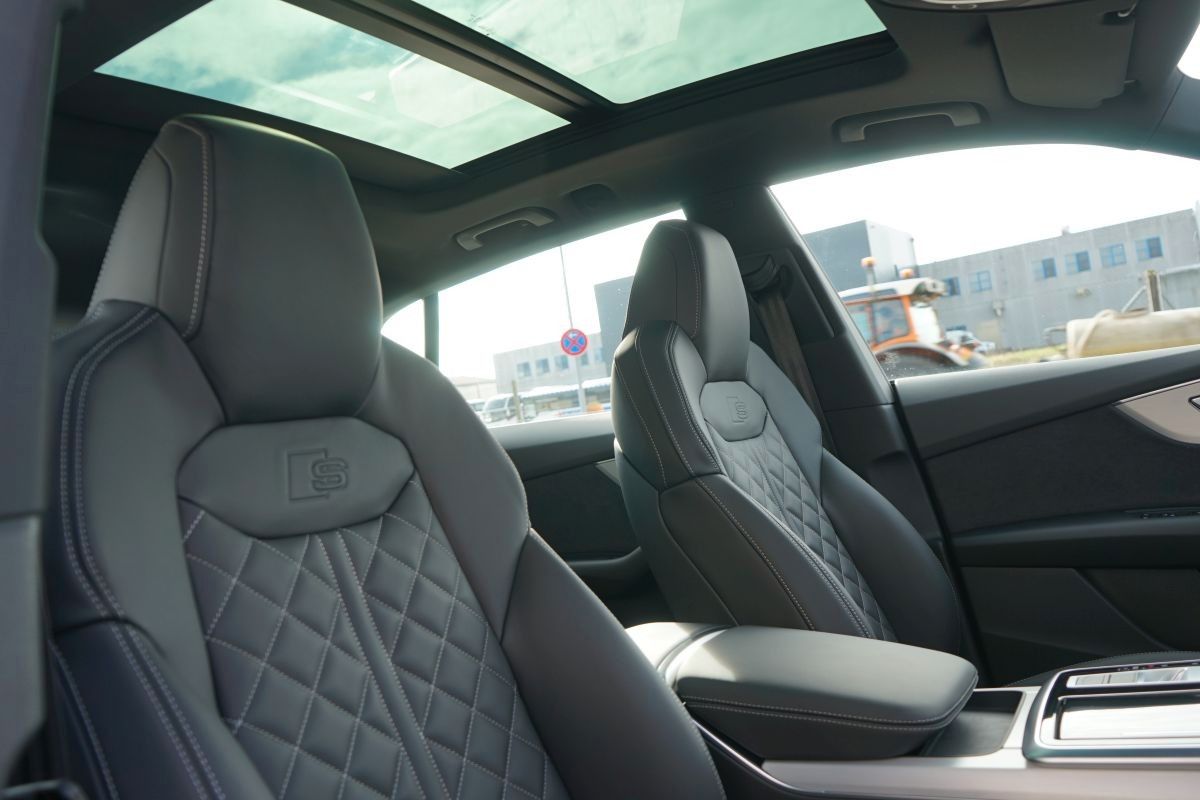 Audi Q8 50 TDI Quattro S-line Plus - Samsaru's Car Outlet
