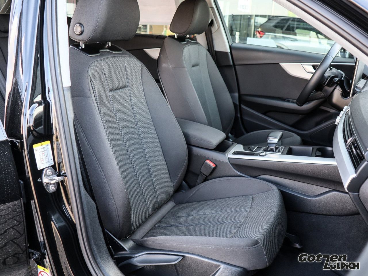Audi A4 Avant 35 2.0 TFSI Navi Businesspaket - Samsaru's Car Outlet