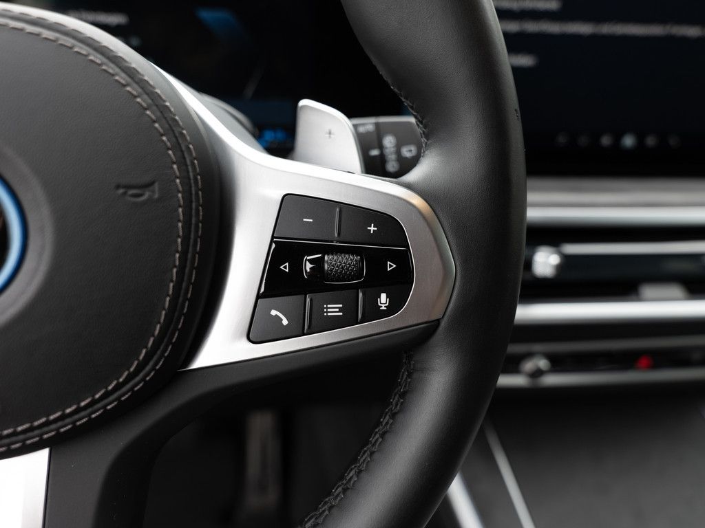 BMW X5 xDrive 50e M-Sport Pro AHK HUD 360° LED NAVI