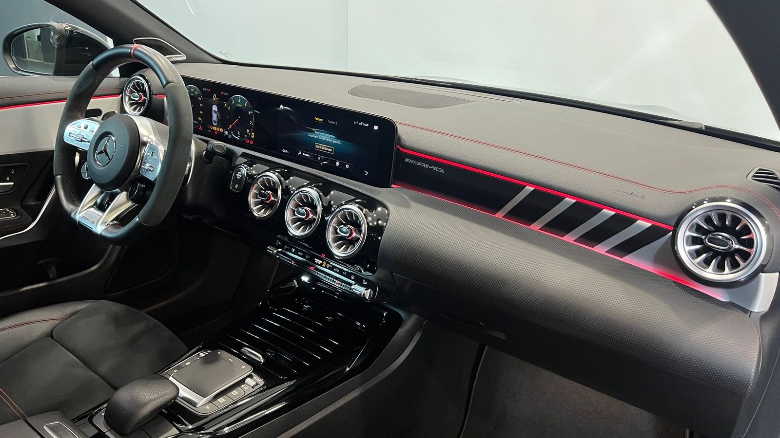 Mercedes-Benz CLA 35 AMG - Samsaru's Car Outlet