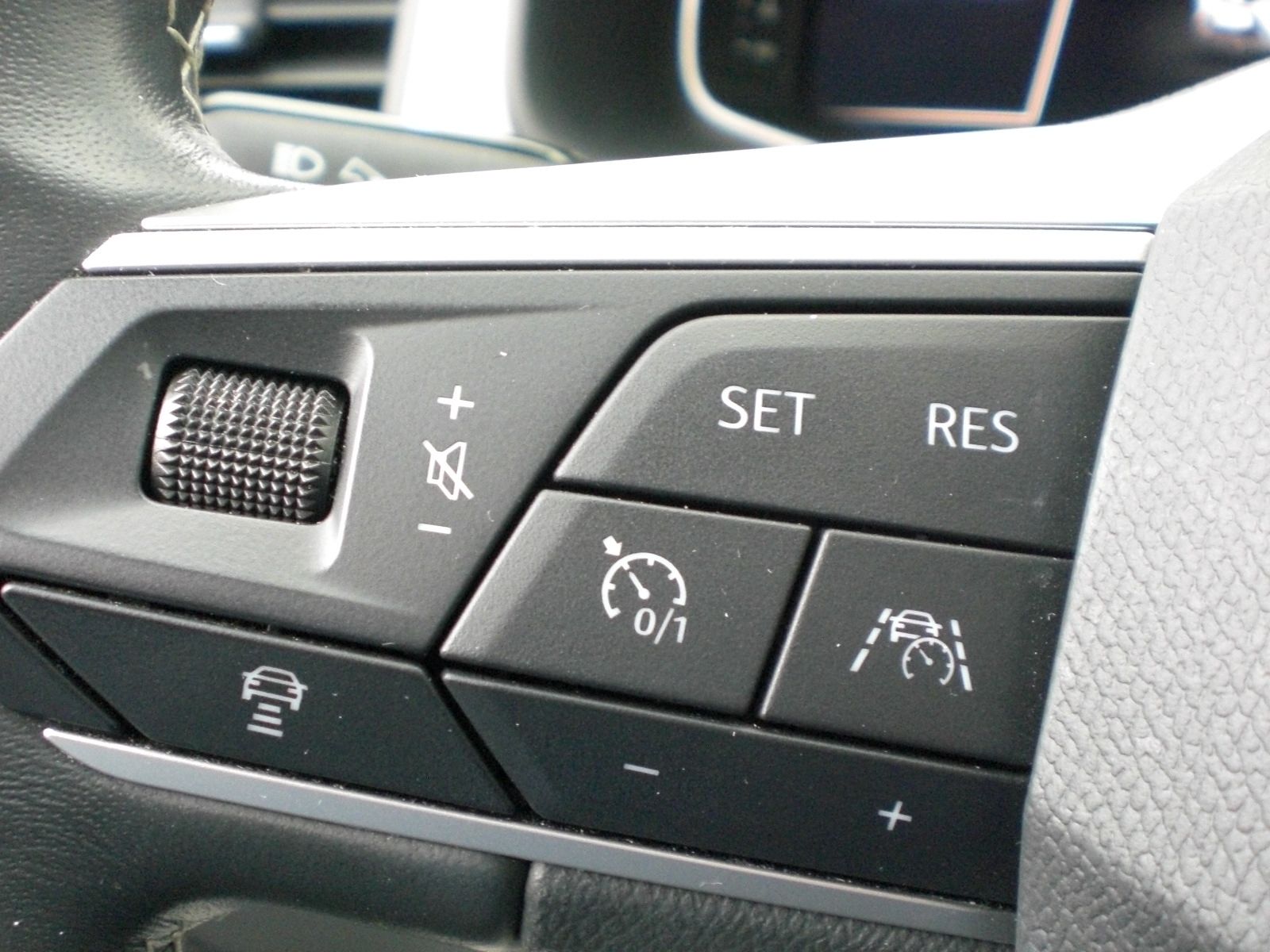 Seat Ateca Xperience 1.5 TSI DSG LED NAVI AHK ACC Are