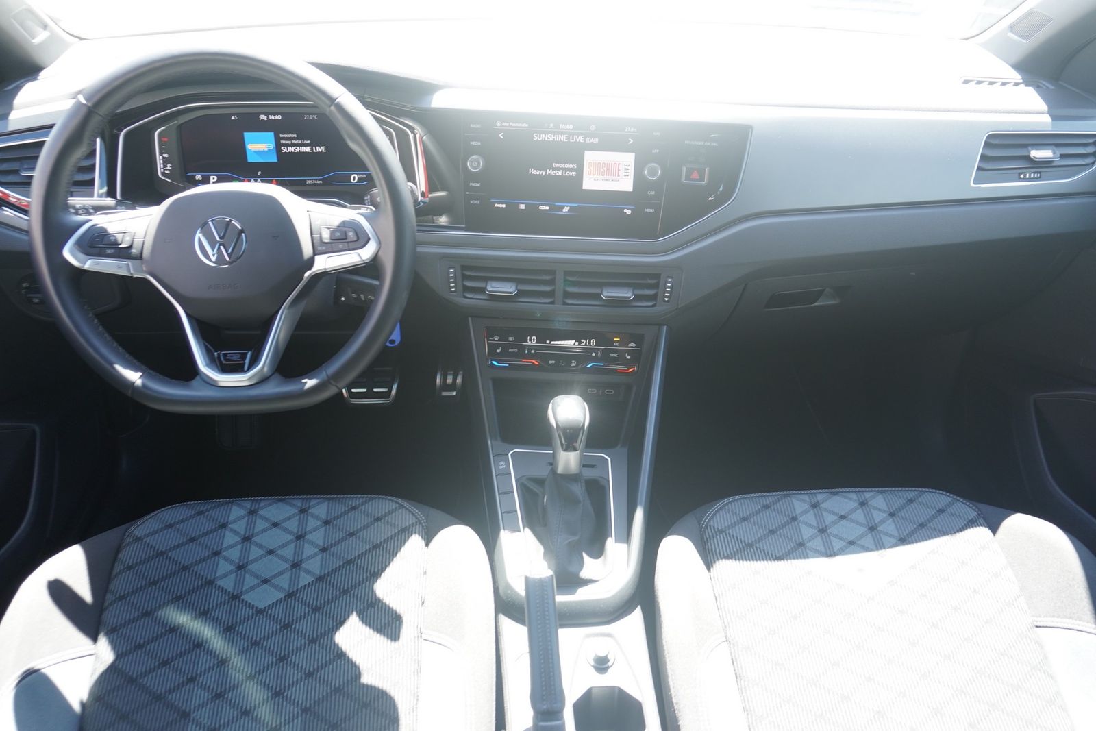 Volkswagen Taigo 1.0 TSI DSG R-Line - Samsaru's Car Outlet