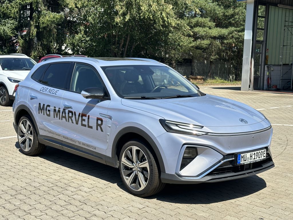 MG Marvel R PERFORMANCE*BOSE*PANO*360°*BEL-SITZE*