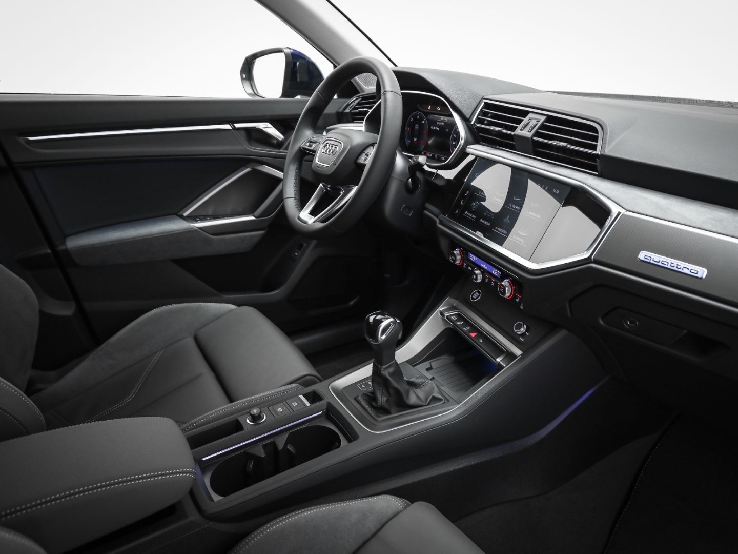 Audi Q3 advanced 40 TDI quattro - Samsaru's Car Outlet