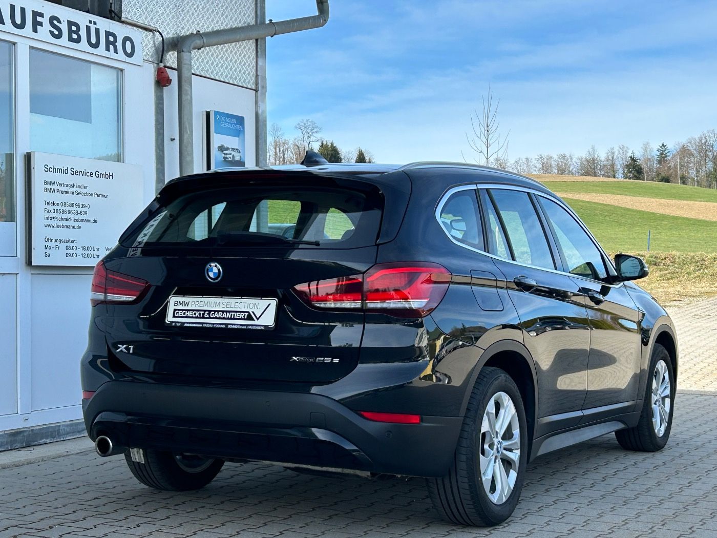 BMW X1 xDrive25e Adv. - Samsaru's Car Outlet