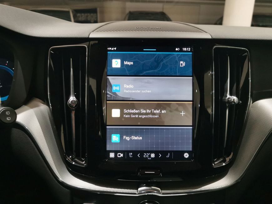 Volvo XC60 B5 B AWD Plus Dark