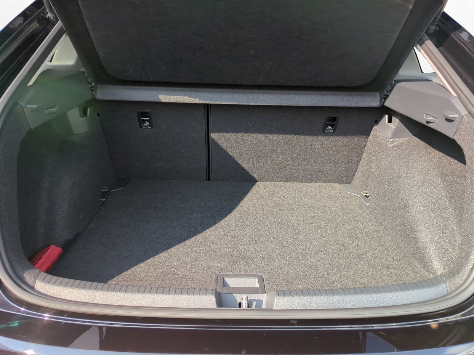 Volkswagen Taigo 1.0 TSI Life - Samsaru's Car Outlet