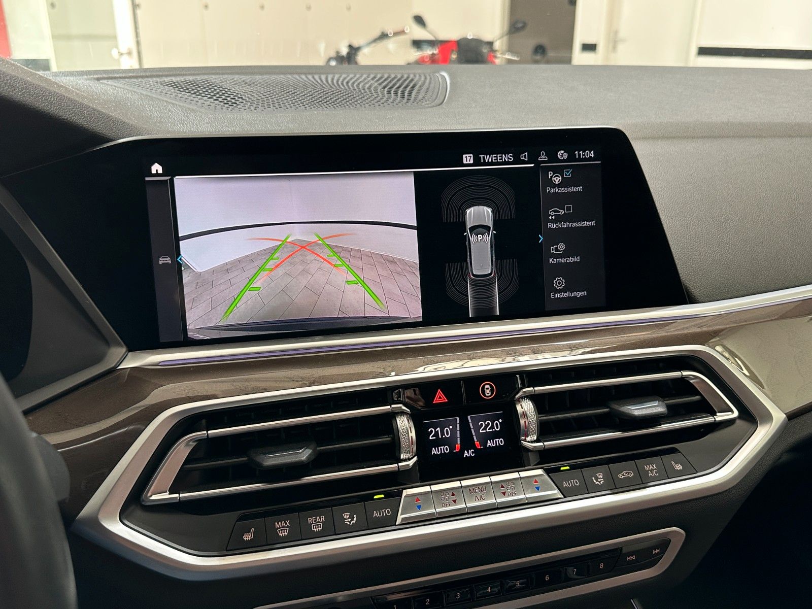 BMW X5 xDrive45e Navi*Leder*Laser-LED*HUD*AHK*19Zoll