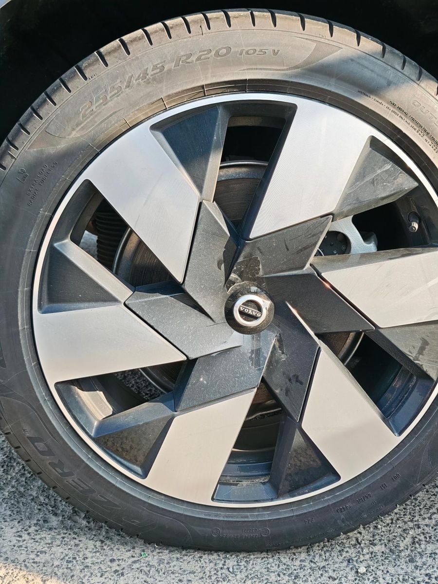 Volvo T8 Ultimate Bright Recharge Plug-In Hybrid AWD