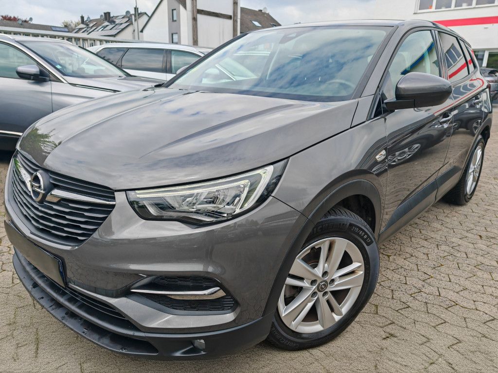 Opel Grandland X 1.5 D EAT8 - Samsaru's Car Outlet