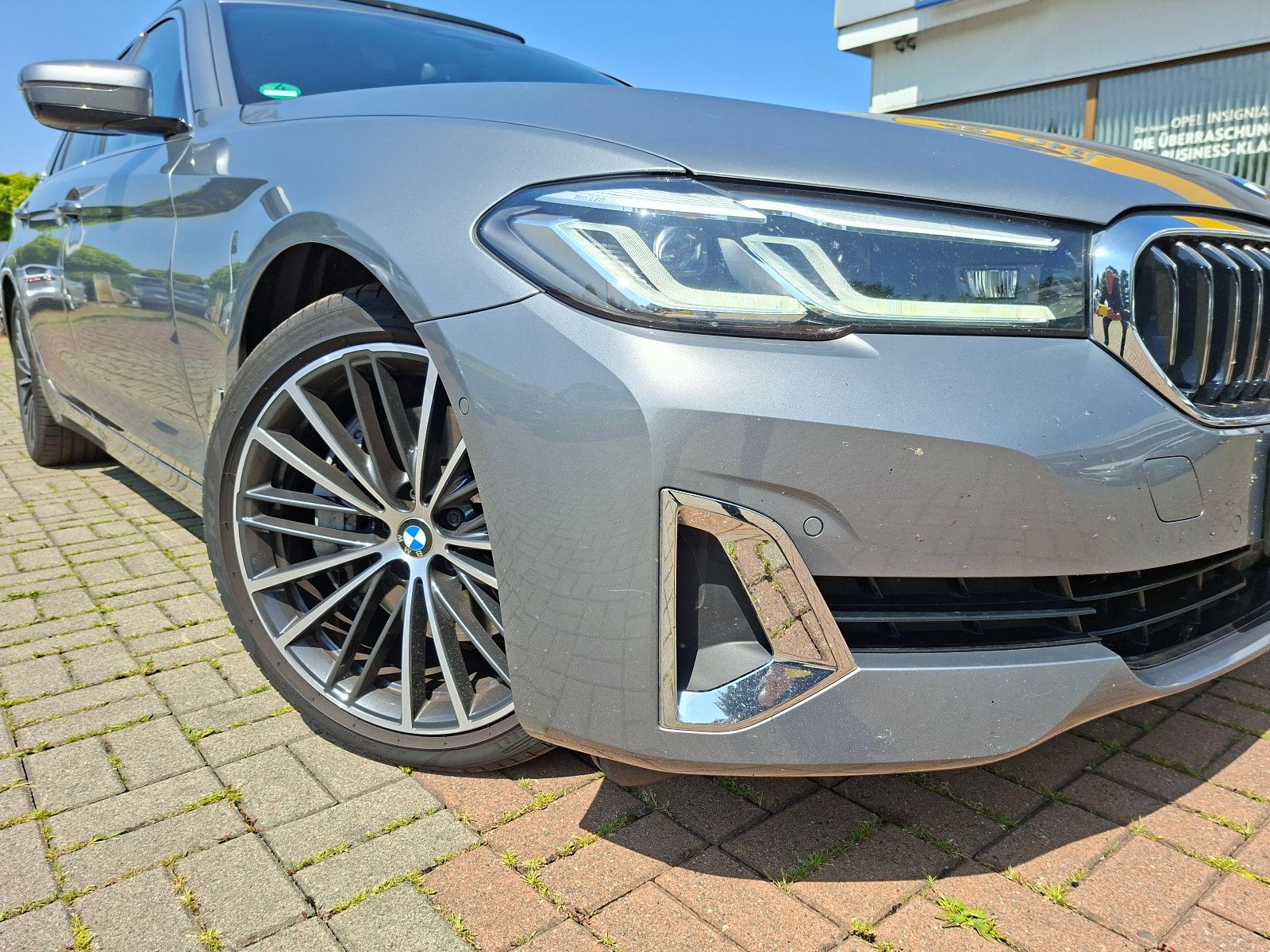 BMW 530d xDrive Touring LuxuryLine+360°CAM+PANO+ACC+