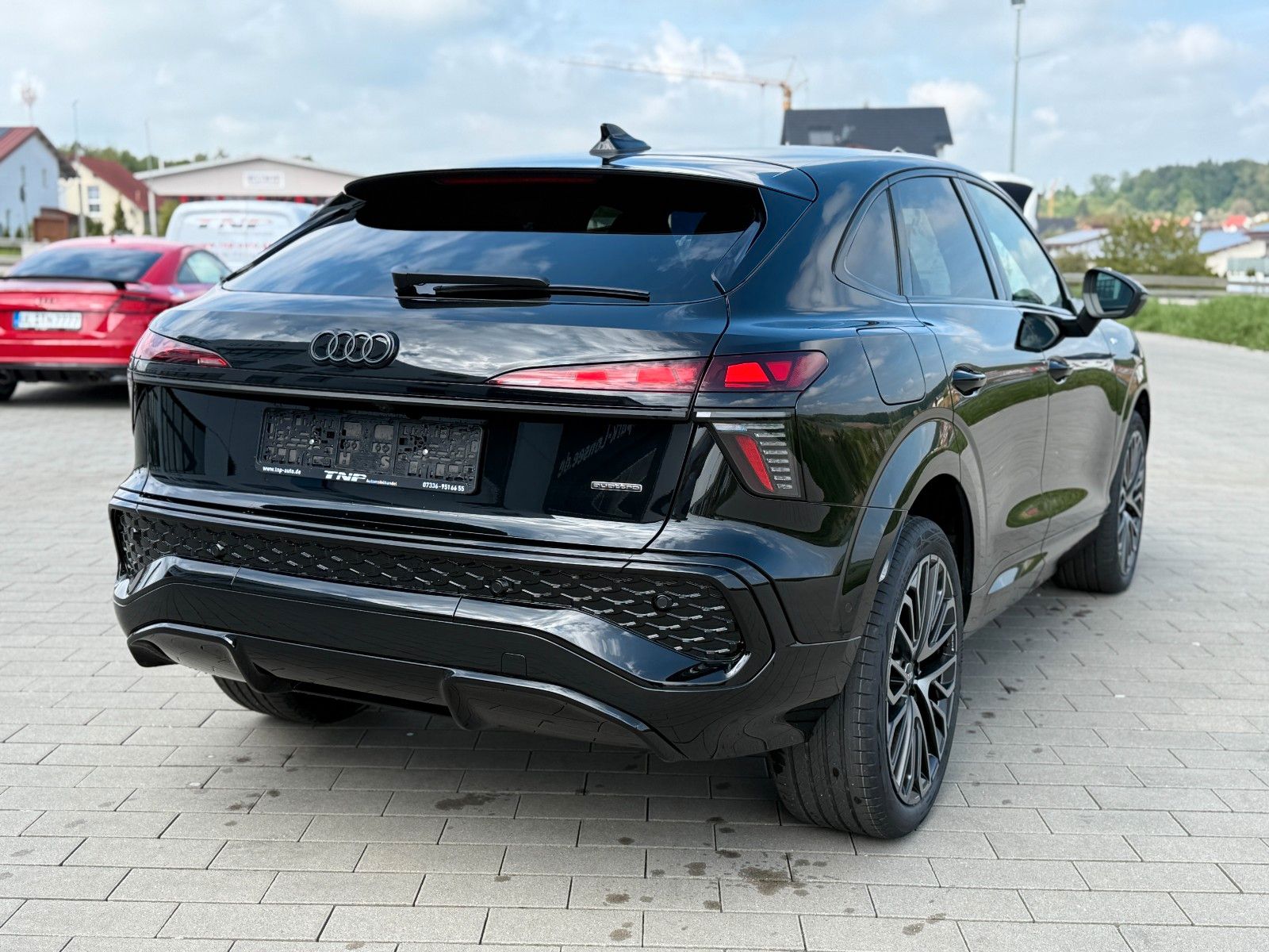 Audi Q3 Sportback S-LINE quattro+AHK+PANO+SONOS