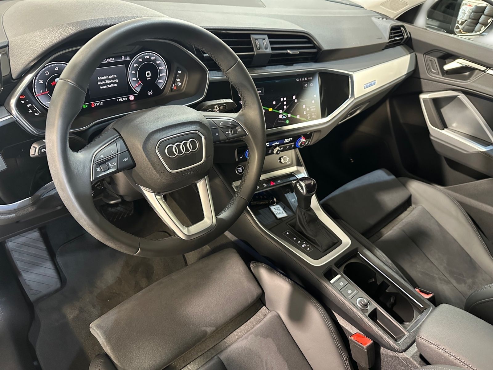 Audi Q3 Sportback 40 TFSI QUATT S LINE - Samsaru's Car Outlet